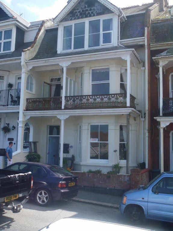 Lazy Waves Boutique B&B Newquay  Luaran gambar